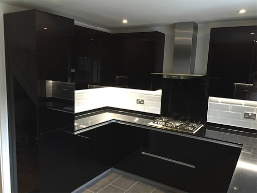 14. Black Modern Kitchen Gent Decor โรงงานรับผลิตโซฟา ภูเก็ต